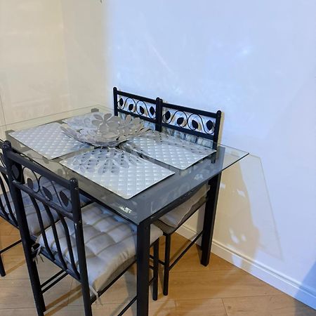 Appartements Sully Mantes-la-Jolie Ngoại thất bức ảnh