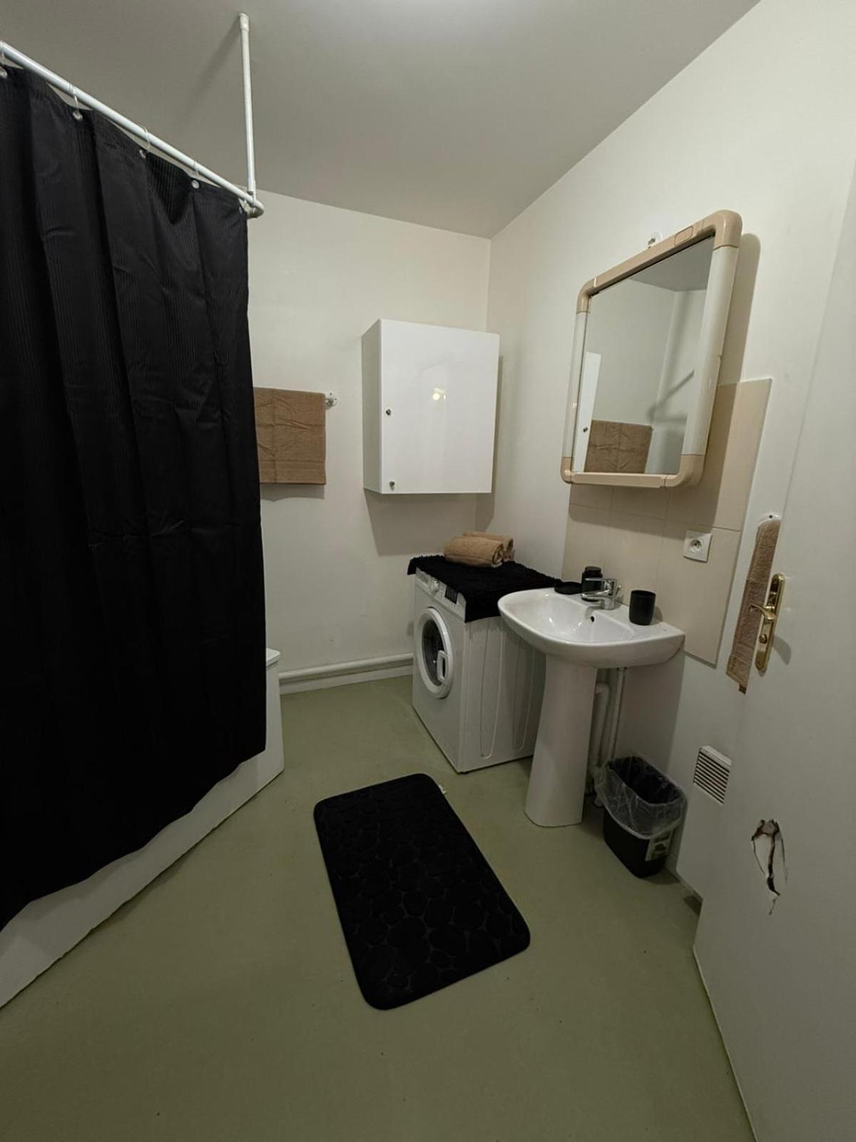 Appartements Sully Mantes-la-Jolie Ngoại thất bức ảnh