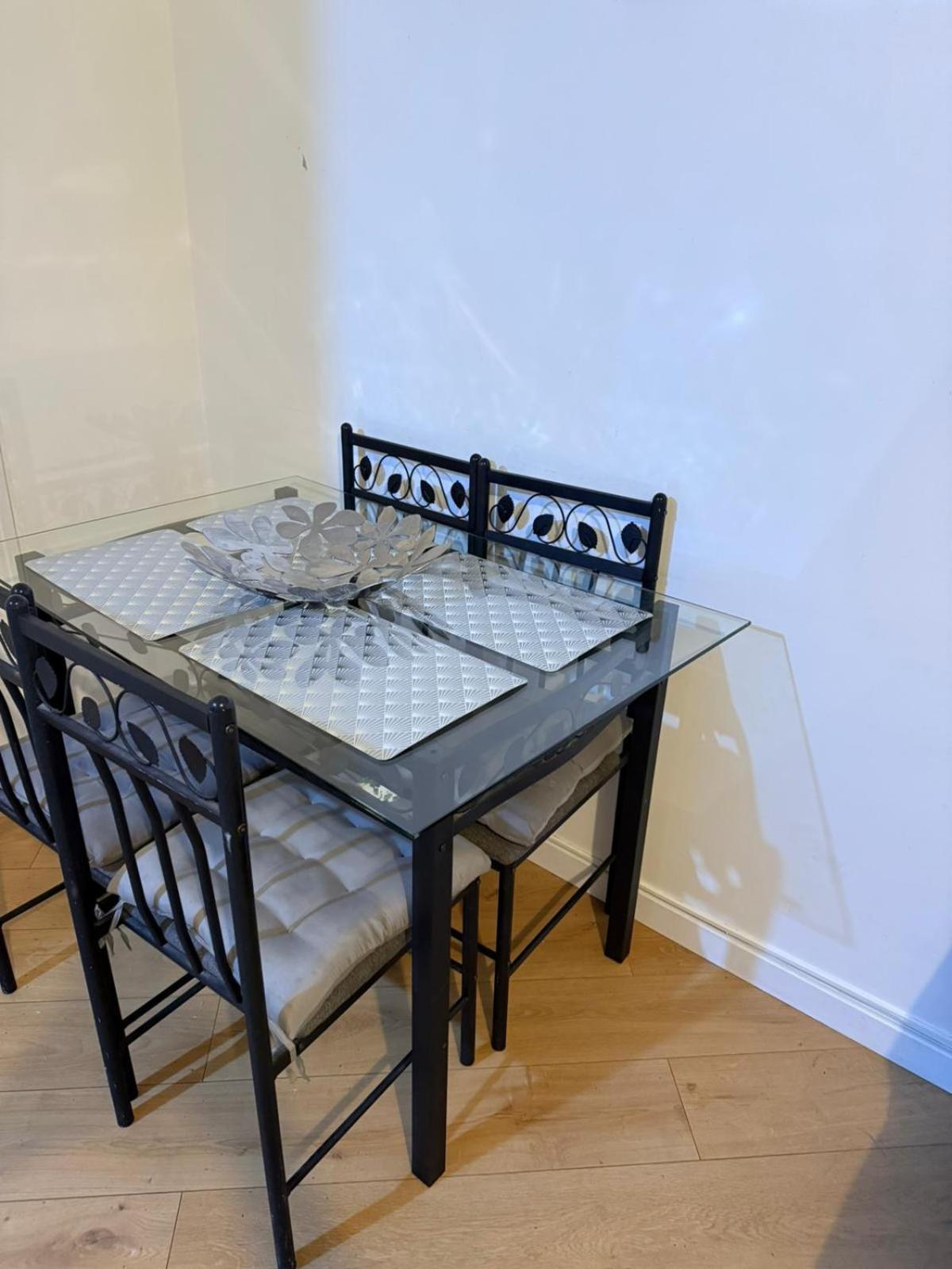 Appartements Sully Mantes-la-Jolie Ngoại thất bức ảnh