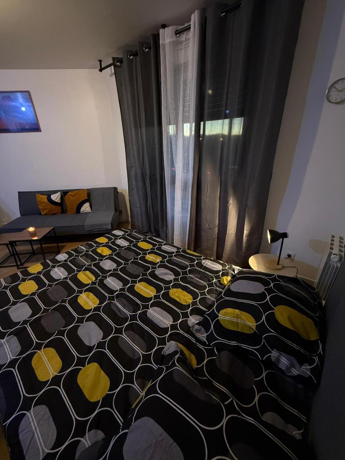 Appartements Sully Mantes-la-Jolie Ngoại thất bức ảnh